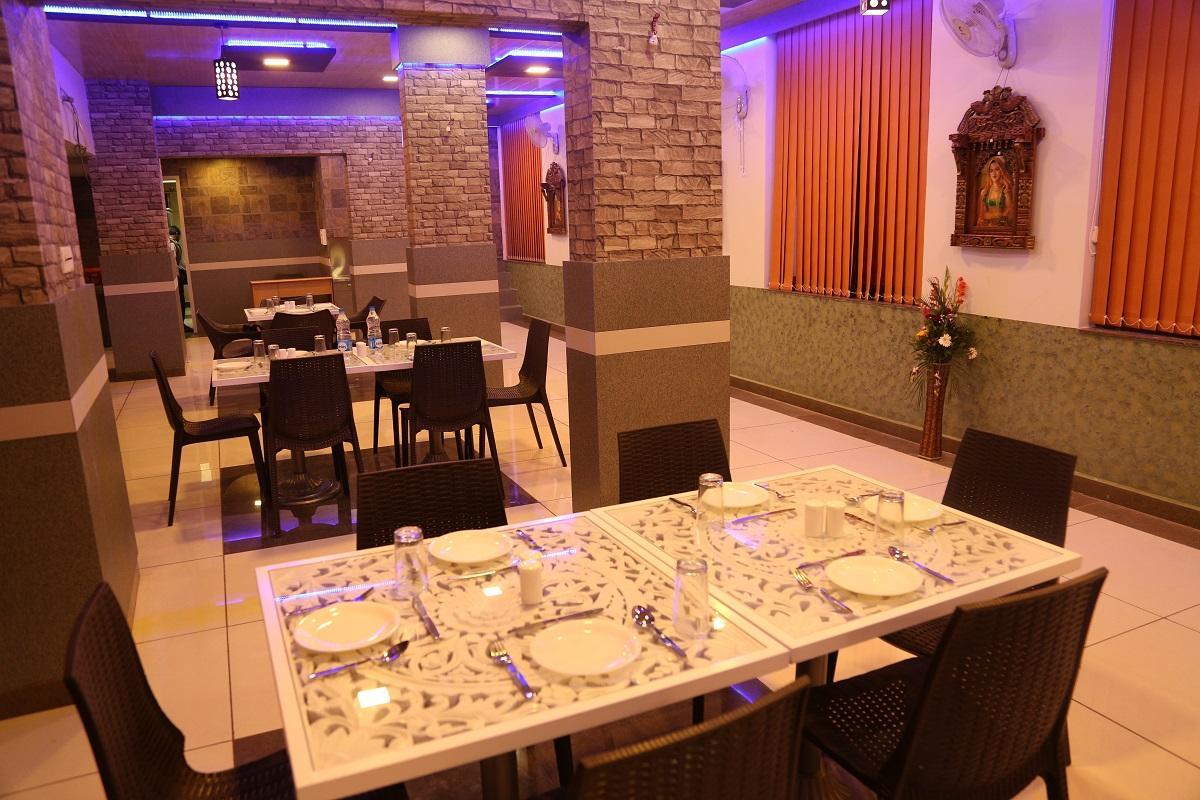Hotel Marwar Excellency Mahamandir ภายนอก รูปภาพ